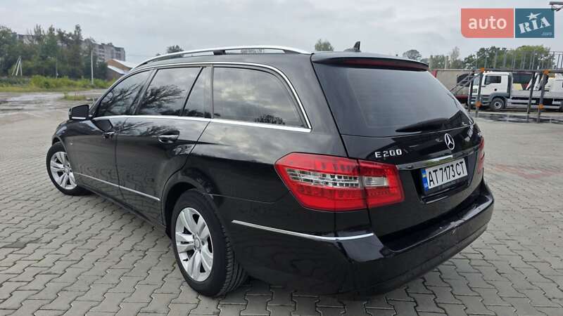 Універсал Mercedes-Benz E-Class 2011 в Івано-Франківську
