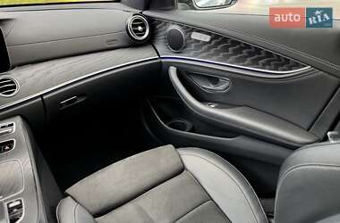 Седан Mercedes-Benz E-Class 2021 в 