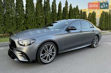 Седан Mercedes-Benz E-Class 2022 в 