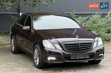 Седан Mercedes-Benz E-Class 2009 в 