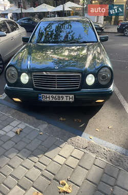 Седан Mercedes-Benz E-Class 1996 в 