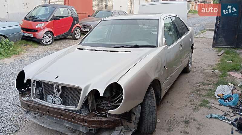 Седан Mercedes-Benz E-Class 1997 в Ременеві фото 23 Седан Mercedes-Benz E-Class 1997 в Ременеві