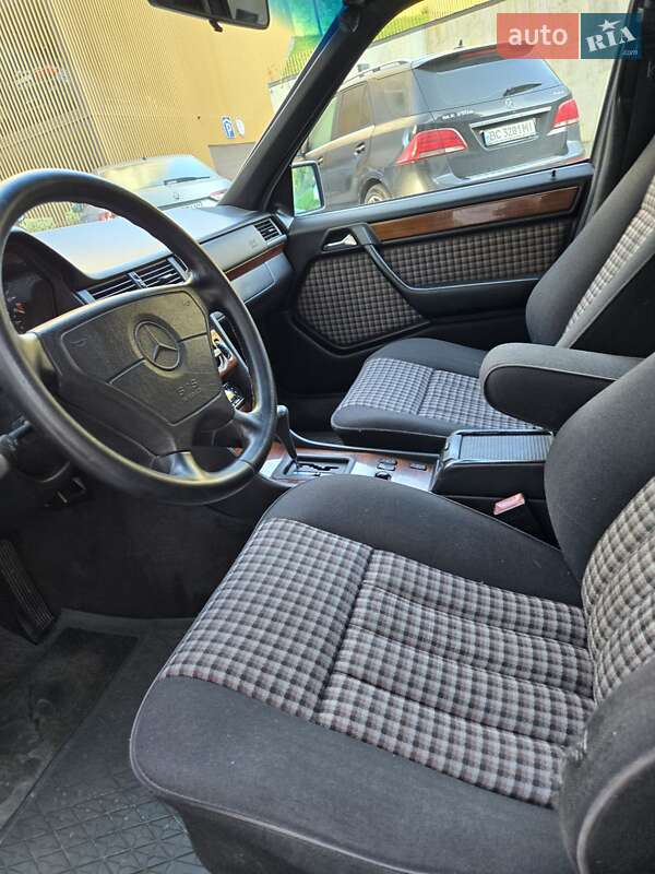 Седан Mercedes-Benz E-Class 1995 в Львове фото 21 Седан Mercedes-Benz E-Class 1995 в Львове