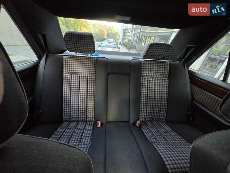Седан Mercedes-Benz E-Class 1995 в Львове фото 25 Седан Mercedes-Benz E-Class 1995 в Львове