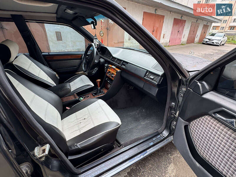 Седан Mercedes-Benz E-Class 1994 в Тернополе