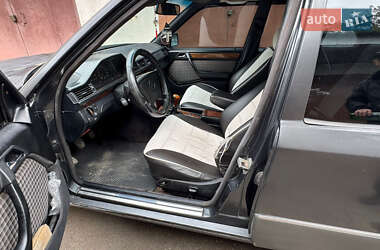 Седан Mercedes-Benz E-Class 1994 в 