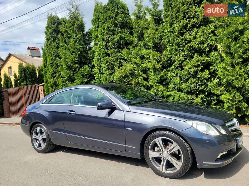 Купе Mercedes-Benz E-Class 2010 в Хмельницькому фото 10 Купе Mercedes-Benz E-Class 2010 в Хмельницькому