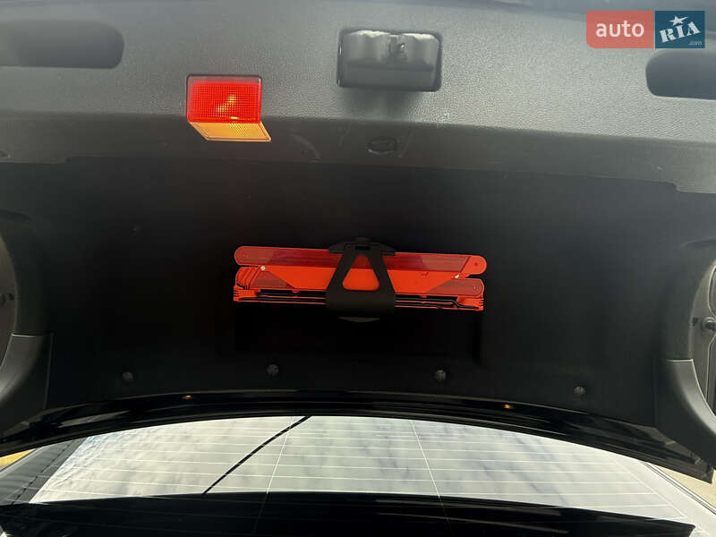 Седан Mercedes-Benz E-Class 2011 в Ужгороде фото 37 Седан Mercedes-Benz E-Class 2011 в Ужгороде