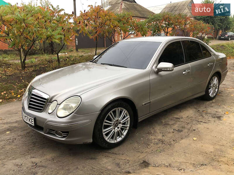 Седан Mercedes-Benz E-Class 2008 в Богодухове