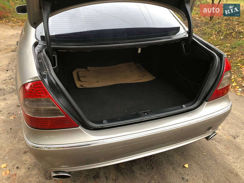 Седан Mercedes-Benz E-Class 2008 в Богодухове