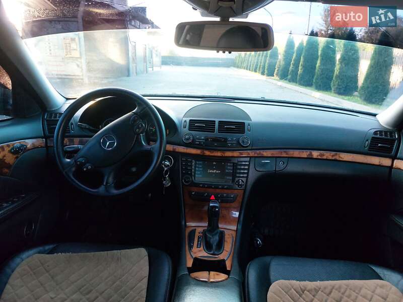 Седан Mercedes-Benz E-Class 2008 в Іршаві