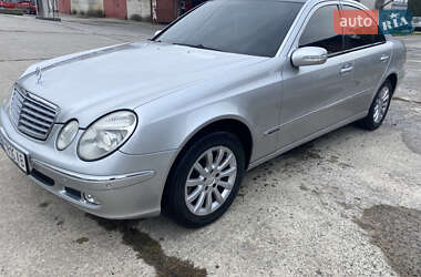 Седан Mercedes-Benz E-Class 2002 в Нетешине