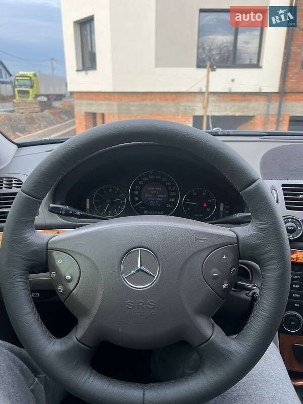 Седан Mercedes-Benz E-Class 2006 в Киеве