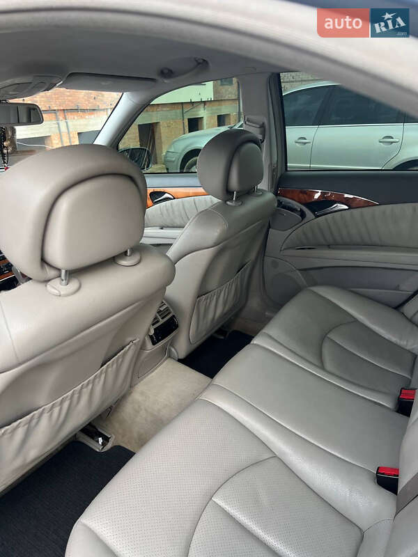 Седан Mercedes-Benz E-Class 2006 в Киеве