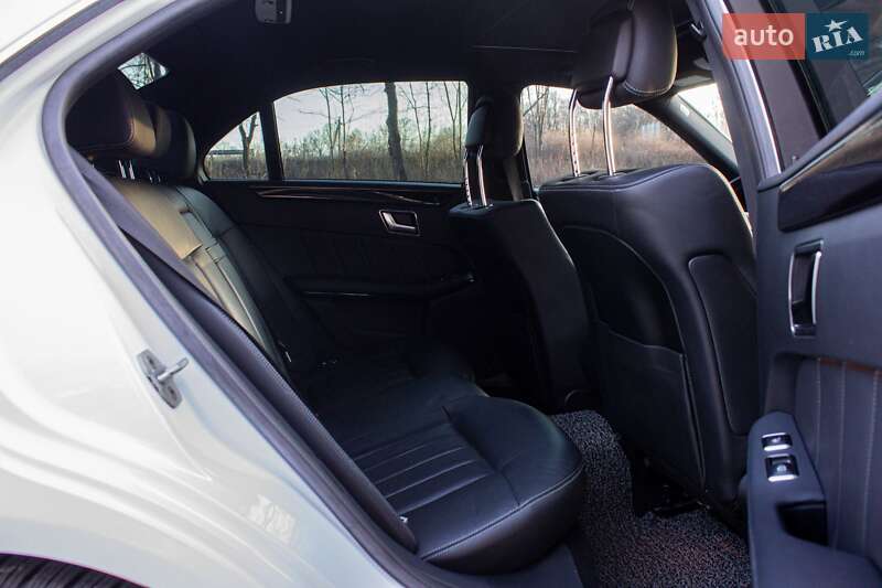 Седан Mercedes-Benz E-Class 2015 в Киеве
