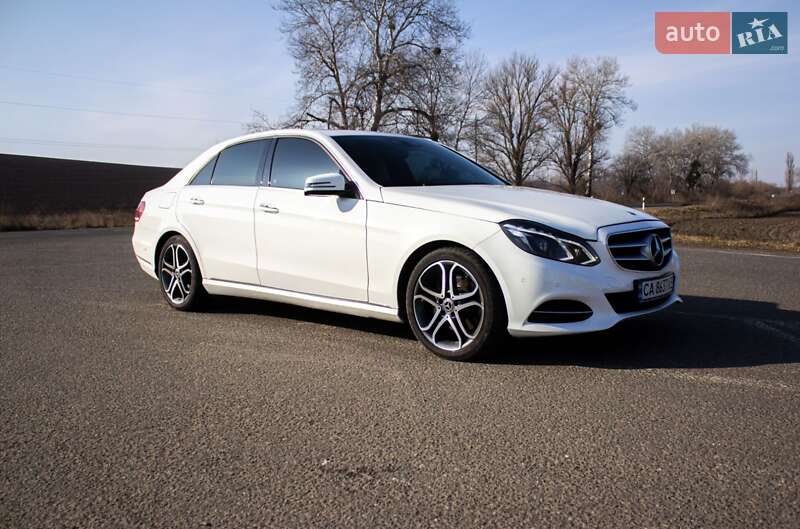 Седан Mercedes-Benz E-Class 2015 в Киеве