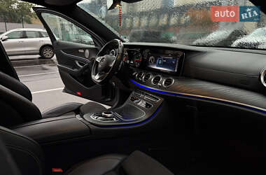 Седан Mercedes-Benz E-Class 2018 в 