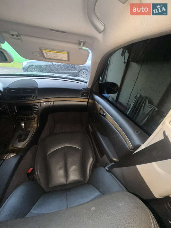 Универсал Mercedes-Benz E-Class 2006 в Львове фото 13 Универсал Mercedes-Benz E-Class 2006 в Львове