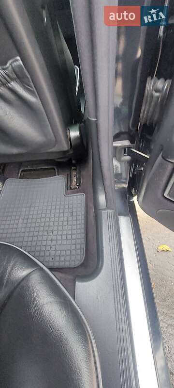 Седан Mercedes-Benz E-Class 2002 в Києві