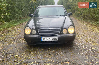 Седан Mercedes-Benz E-Class 2001 в Немирове