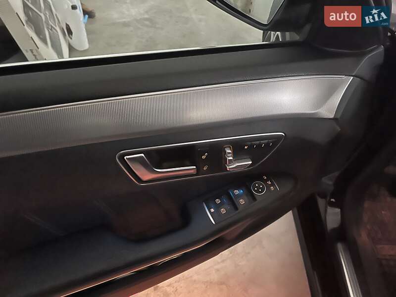 Седан Mercedes-Benz E-Class 2015 в Золочеве фото 50 Седан Mercedes-Benz E-Class 2015 в Золочеве