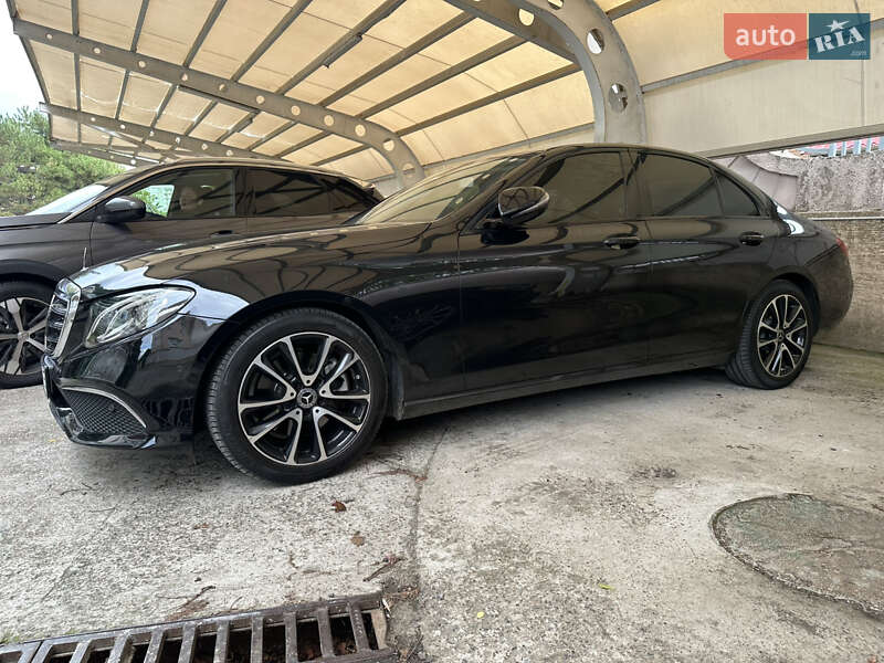 Седан Mercedes-Benz E-Class 2017 в Одессе фото 8 Седан Mercedes-Benz E-Class 2017 в Одессе