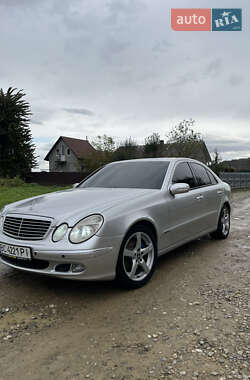 Седан Mercedes-Benz E-Class 2005 в Черновцах