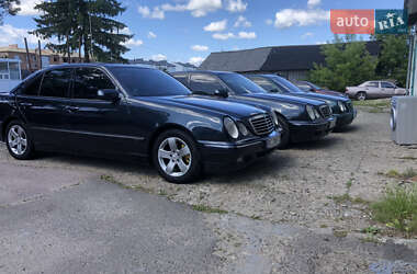 Седан Mercedes-Benz E-Class 2001 в Самборе
