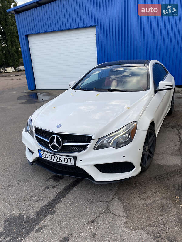 Купе Mercedes-Benz E-Class 2015 в 