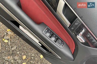Купе Mercedes-Benz E-Class 2015 в 