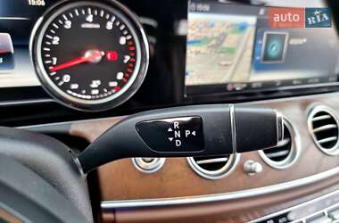 Седан Mercedes-Benz E-Class 2018 в 