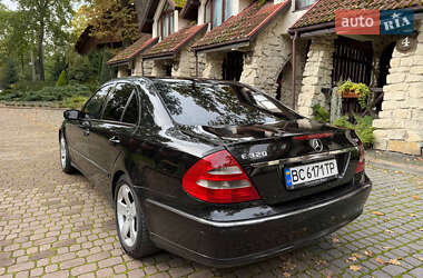 Седан Mercedes-Benz E-Class 2004 в 