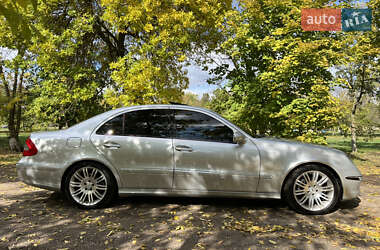 Седан Mercedes-Benz E-Class 2008 в 