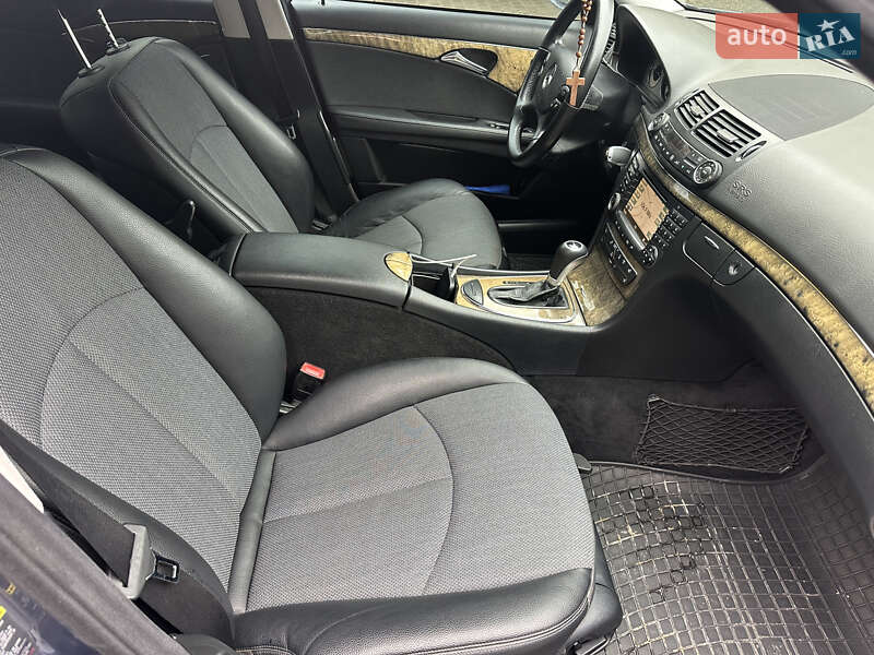 Седан Mercedes-Benz E-Class 2006 в Самборе