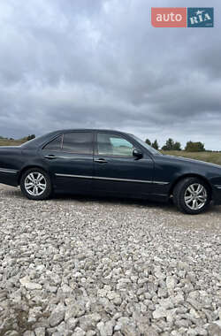 Седан Mercedes-Benz E-Class 2001 в 
