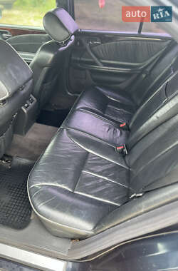Седан Mercedes-Benz E-Class 2001 в 