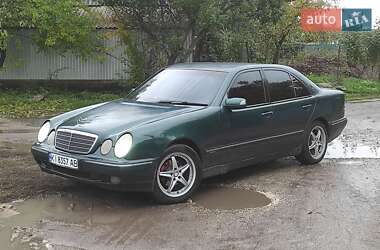 Седан Mercedes-Benz E-Class 2000 в Тетиеве