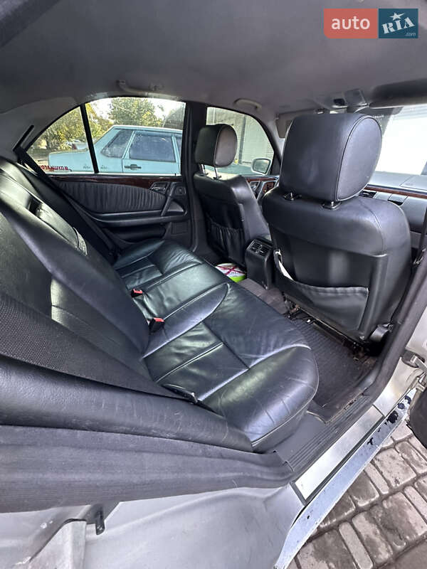 Седан Mercedes-Benz E-Class 2000 в Казатине фото 8 Седан Mercedes-Benz E-Class 2000 в Казатине