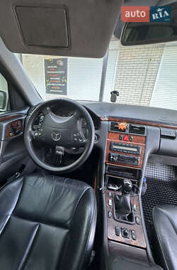 Седан Mercedes-Benz E-Class 2000 в  фото 10 Седан Mercedes-Benz E-Class 2000 в