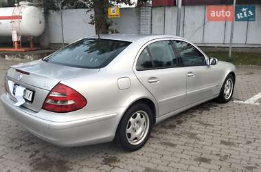 Седан Mercedes-Benz E-Class 2005 в 