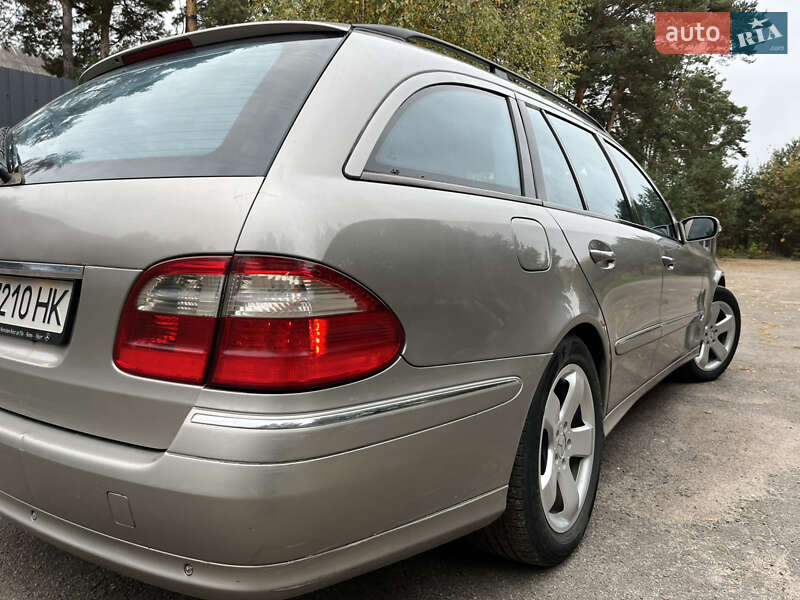 Универсал Mercedes-Benz E-Class 2003 в Костополе