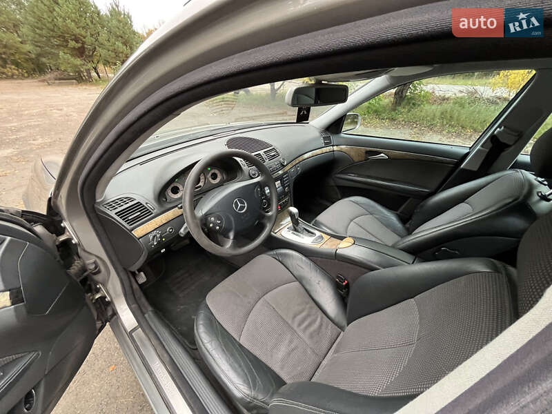 Универсал Mercedes-Benz E-Class 2003 в Костополе