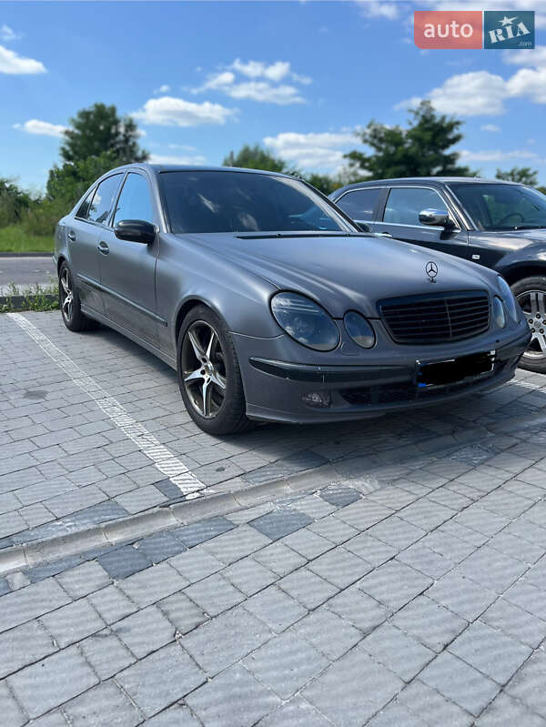 Седан Mercedes-Benz E-Class 2002 в Львові фото 2 Седан Mercedes-Benz E-Class 2002 в Львові