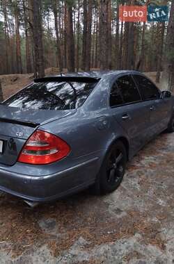 Седан Mercedes-Benz E-Class 2004 в Миргороде
