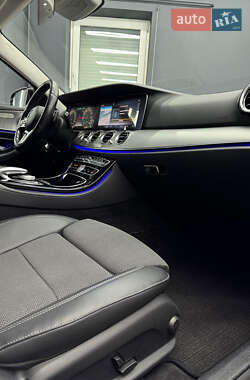 Універсал Mercedes-Benz E-Class 2019 в  фото 13 Універсал Mercedes-Benz E-Class 2019 в