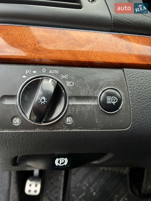 Седан Mercedes-Benz E-Class 2004 в Львове