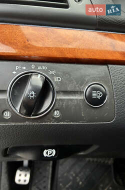 Седан Mercedes-Benz E-Class 2004 в  фото 10 Седан Mercedes-Benz E-Class 2004 в