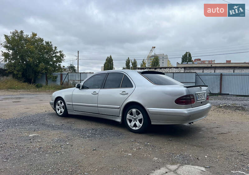 Седан Mercedes-Benz E-Class 2001 в Вінниці