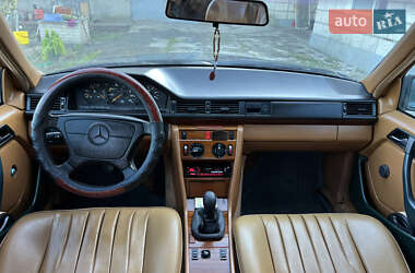 Седан Mercedes-Benz E-Class 1994 в 
