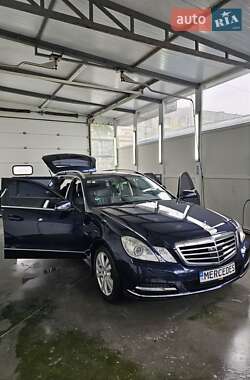 Универсал Mercedes-Benz E-Class 2012 в 